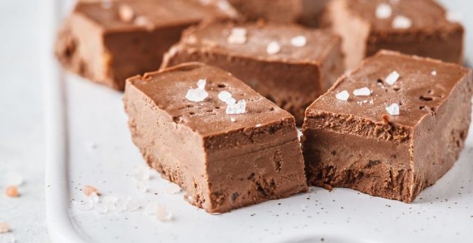 Fudge bars made without any carbohydrate which is good for dieting and weight loss.